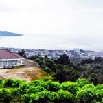 Perairan dan perbukitan sekitar area Pelabuhan Mamuju